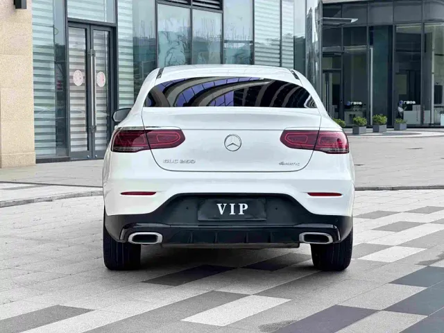 Mercedes-Benz GLC Coupe — Фото автомобиля 8
