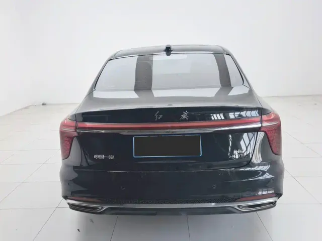 Hongqi H5 — Фото автомобиля 8