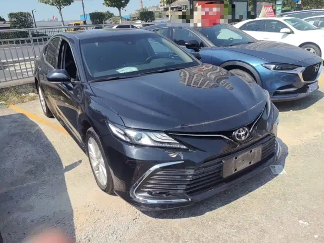 Toyota Camry — Фото автомобиля 3