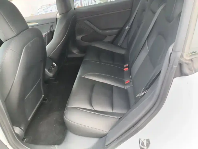 Tesla Model 3 2023 Rear-Wheel Drive — Фото автомобиля 16