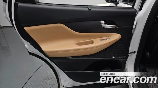 Hyundai Santa Fe Santa Fe (New) — Фото автомобиля 14