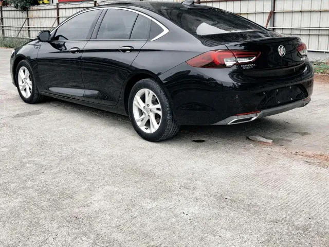 Buick Regal — Фото автомобиля 13