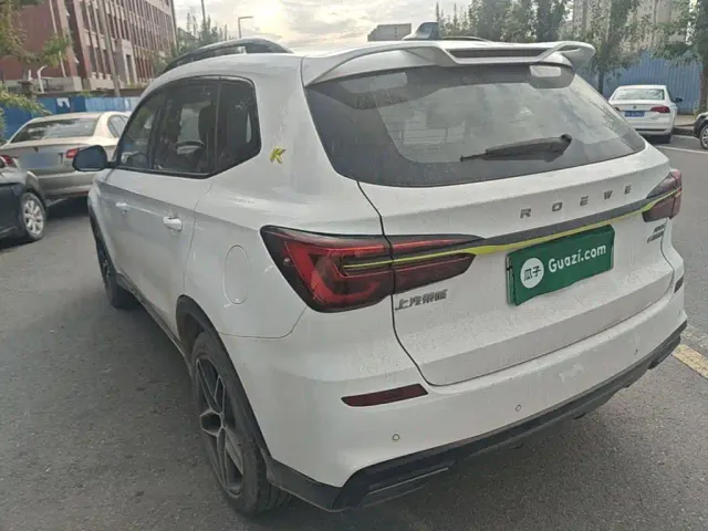 Roewe RX5 — Фото автомобиля 4