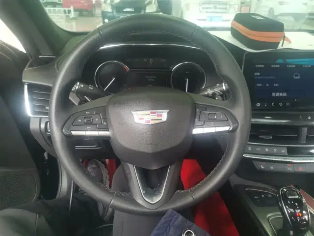 Cadillac CT5 — Фото автомобиля 6