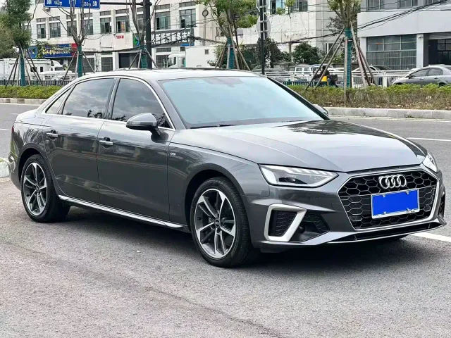 Audi A4L — Фото автомобиля 3