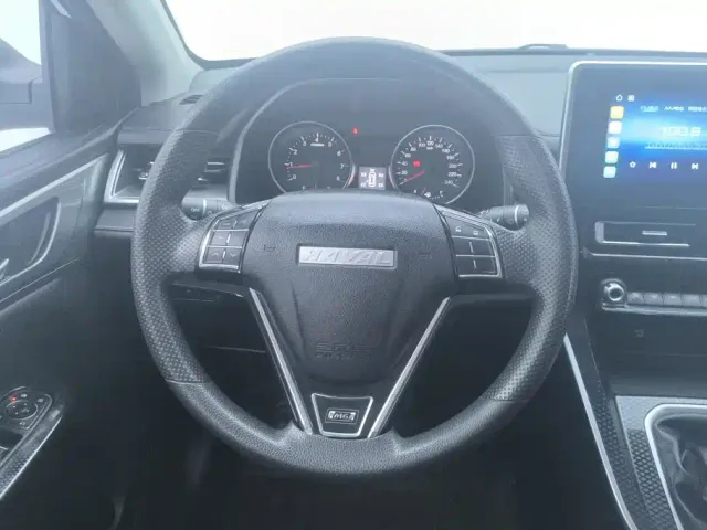Haval M6 — Фото автомобиля 15