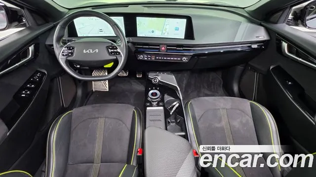 Kia EV6 — Фото автомобиля 10