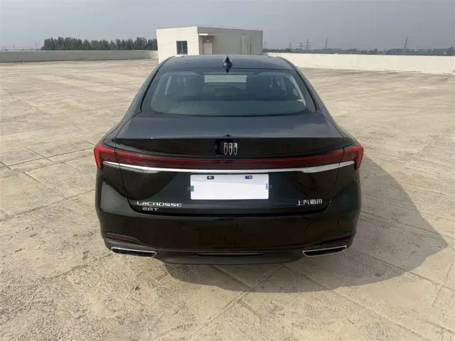 Buick LaCrosse — Фото автомобиля 8