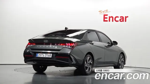 Hyundai AVANTE Новый Avante (CN7) — Фото автомобиля 2
