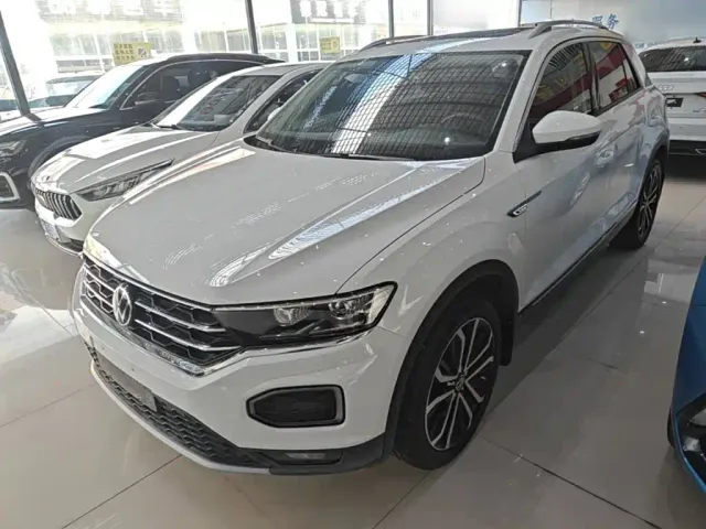 Фотография автомобиля — Volkswagen T-Roc