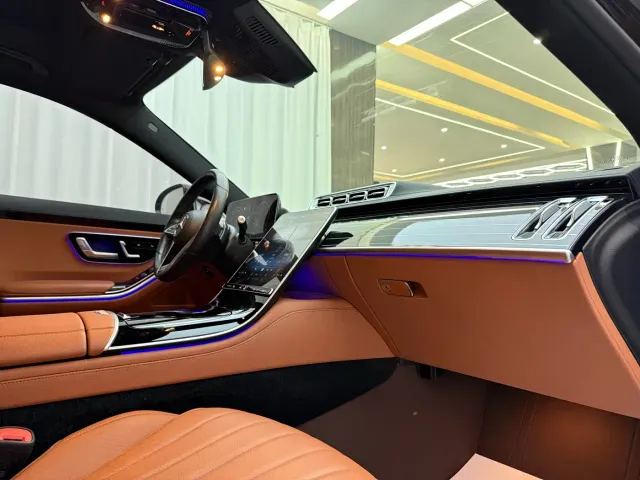 Mercedes-Benz S-Class — Фото автомобиля 9