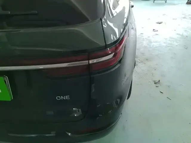 Li Auto ONE — Фото автомобиля 7