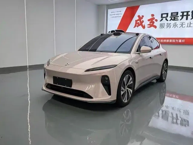 Фотография автомобиля — Nio ET5 Touring