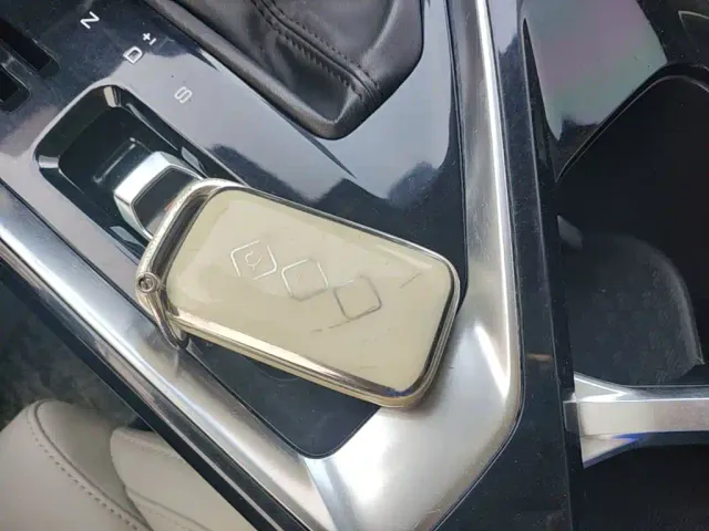 Wuling Asta — Фото автомобиля 8