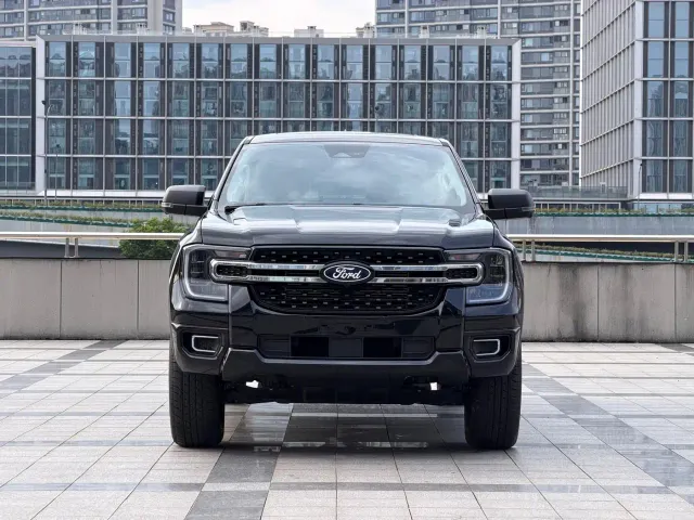 Ford Ranger — Фото автомобиля 2