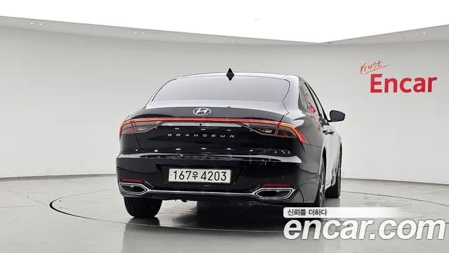 Hyundai Grandeur — Фото автомобиля 4