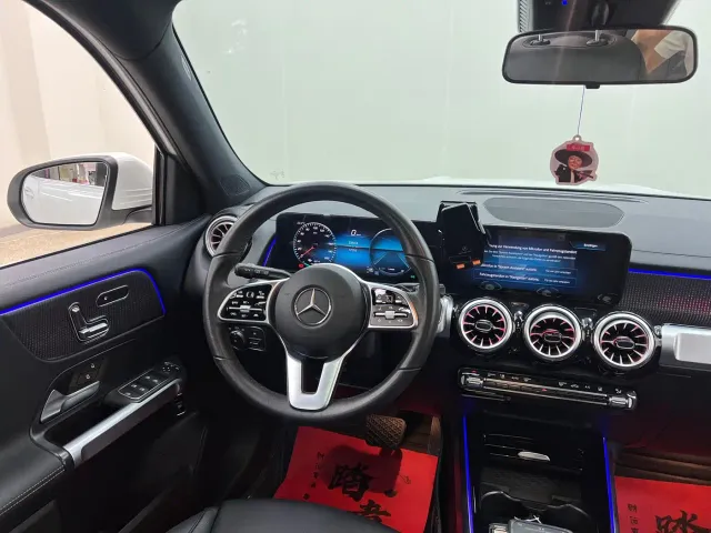 Mercedes-Benz EQB — Фото автомобиля 21