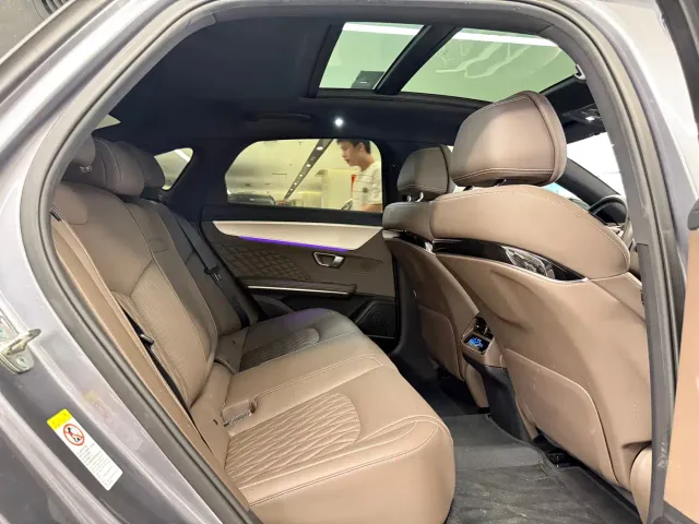 BYD Han — Фото автомобиля 12