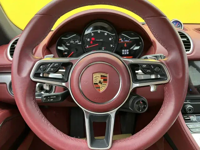 Porsche 718 — Фото автомобиля 16