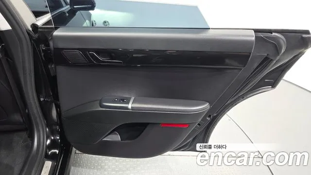 Hyundai Grandeur GN7 — Фото автомобиля 14
