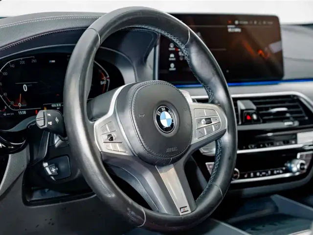 BMW 5 Series — Фото автомобиля 9