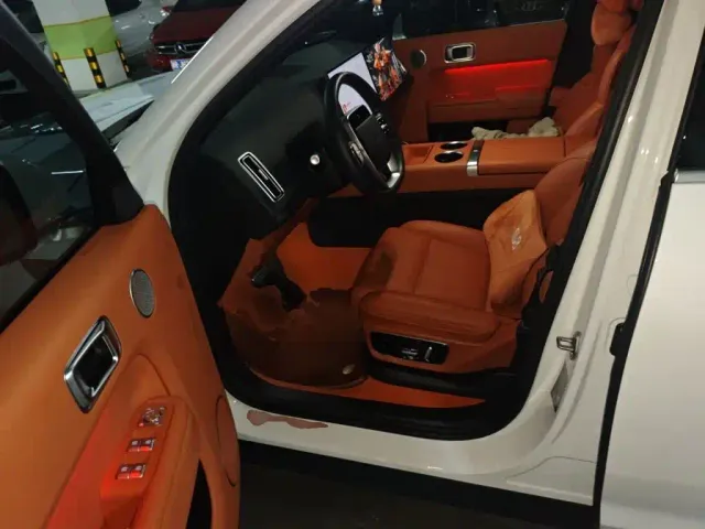 Li Auto L7 — Фото автомобиля 11