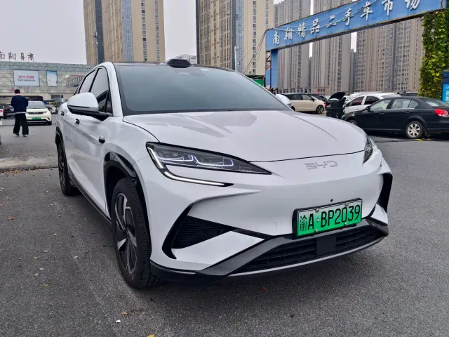BYD Sealion 07 EV — Фото автомобиля 2