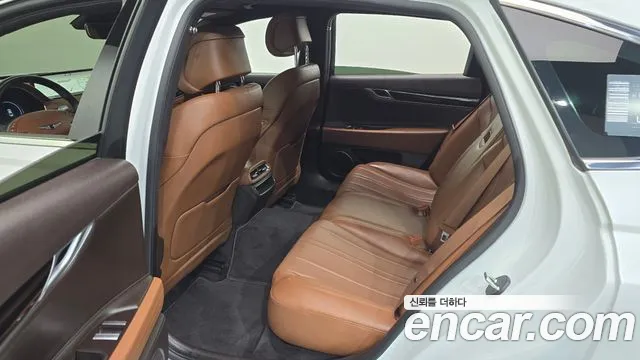 Genesis G80 Бензин 2.5 турбо 2WD — Фото автомобиля 11