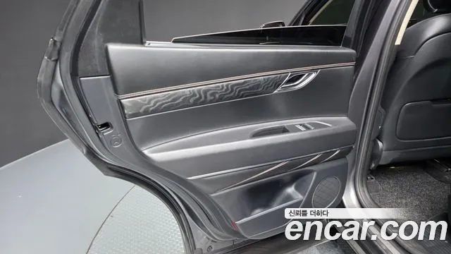 Genesis GV80 — Фото автомобиля 14