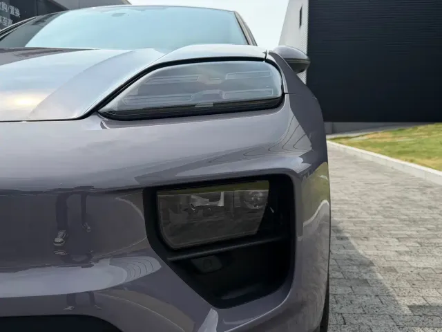 Porsche Macan EV — Фото автомобиля 15
