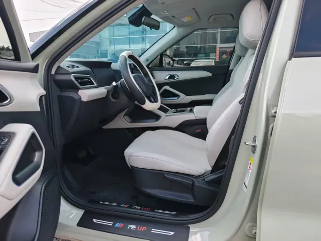 BYD Yuan UP 2025 Smart Drive Edition 401KM Leading Type — Фото автомобиля 5