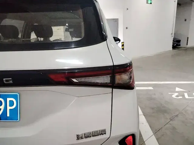 Wuling Asta — Фото автомобиля 7