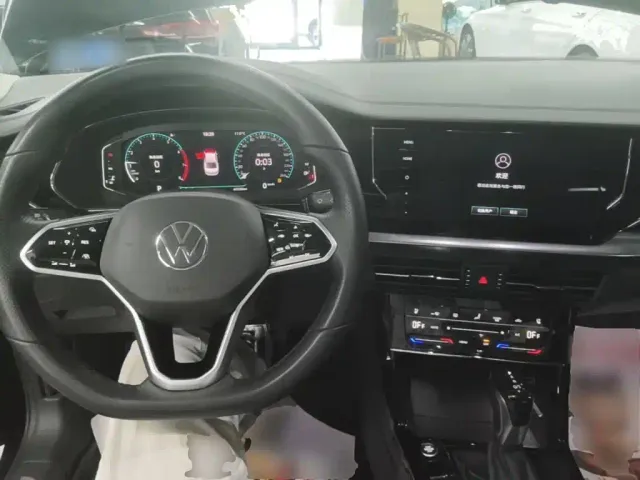 Volkswagen Passat — Фото автомобиля 9