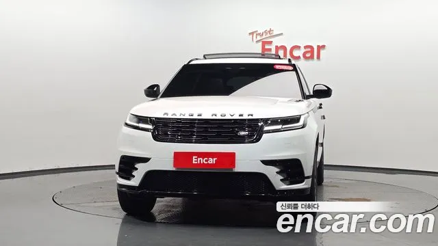 Land Rover Range Rover Velar — Фото автомобиля 2