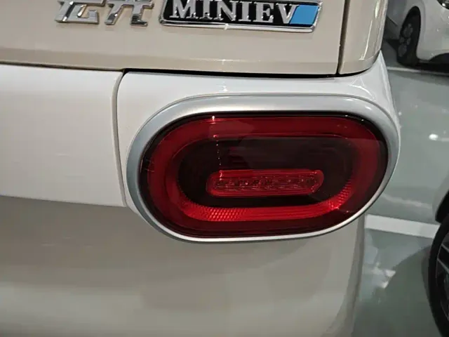 Wuling Hongguang Mini EV — Фото автомобиля 7
