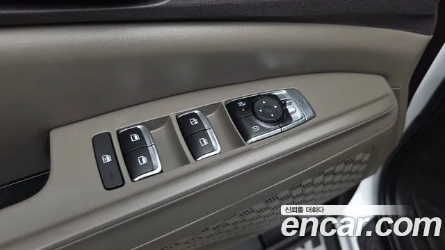 Kia Carnival 4th Gen — Фото автомобиля 30