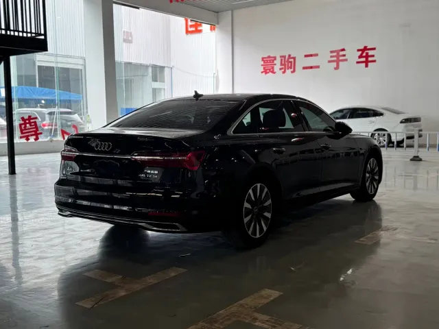 Audi A6L — Фото автомобиля 19