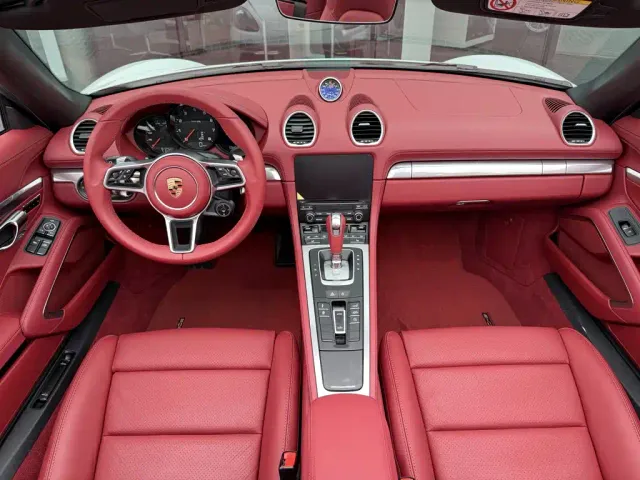 Porsche 718 — Фото автомобиля 5