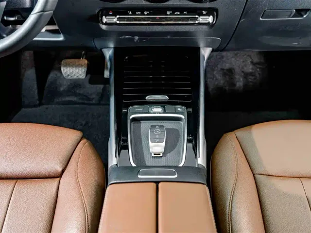 Mercedes-Benz GLB-Class — Фото автомобиля 12