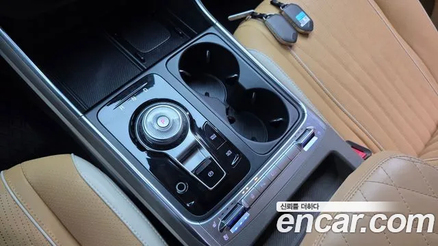 Kia Carnival Generation 4 — Фото автомобиля 12