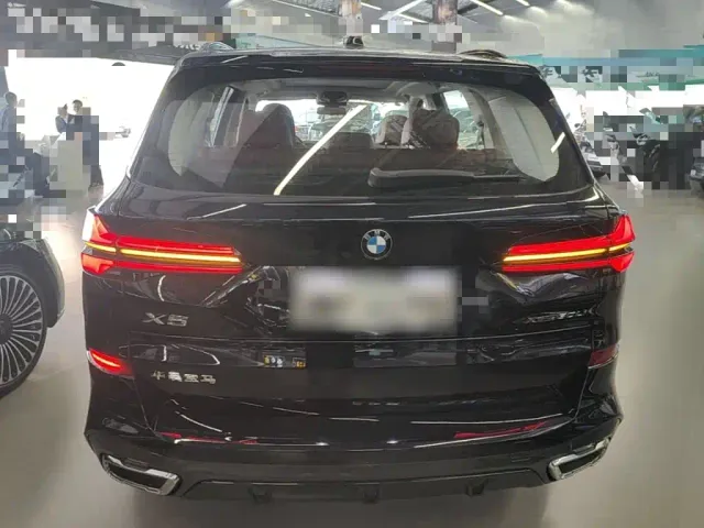 BMW X5 — Фото автомобиля 5