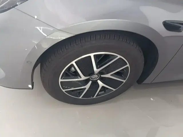BYD Qin L — Фото автомобиля 24