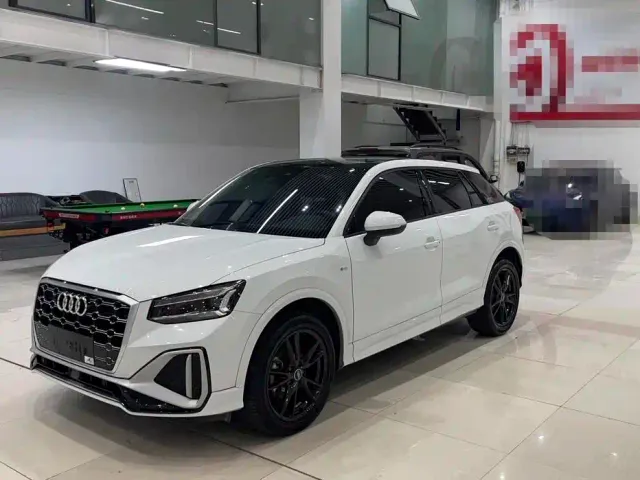 Фотография автомобиля — Audi Q2L