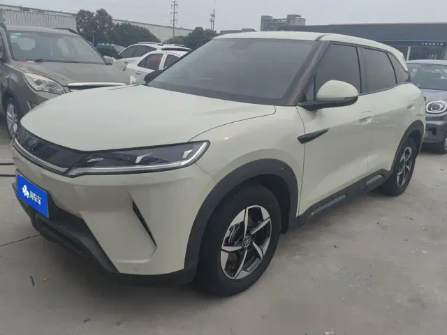 Фотография автомобиля — BYD Yuan UP