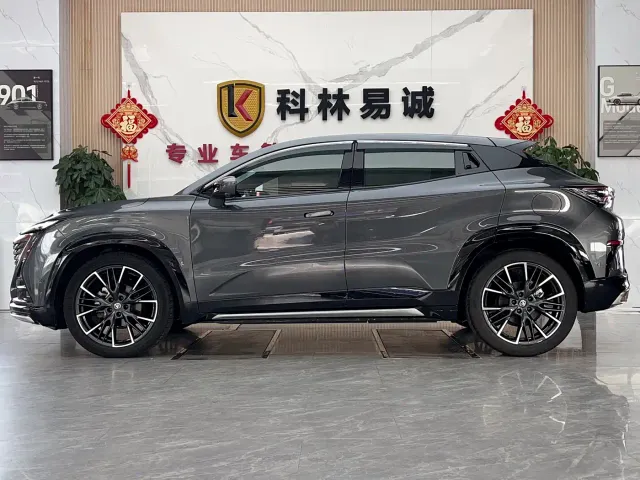 Changan UNI-T — Фото автомобиля 7