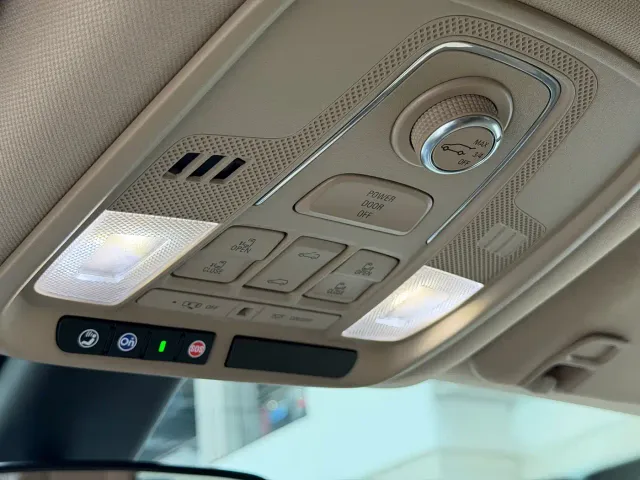 Buick Buick GL8 New Energy 2025 Land Honor Premium Edition 7-Seater — Фото автомобиля 12