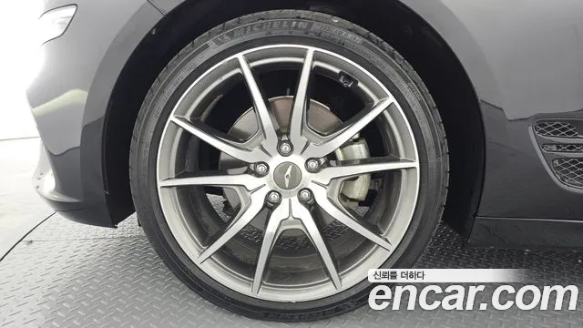 Genesis G70 The New Shooting Brake — Фото автомобиля 5