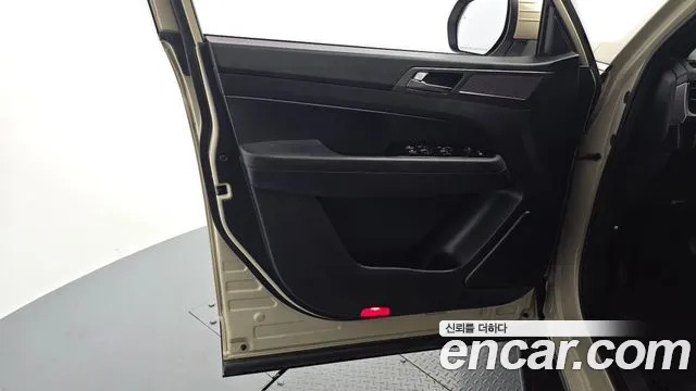KG_Mobility_Ssangyong Rexton Новый Rexton Sport Дизель 2.2 4WD — Фото автомобиля 24