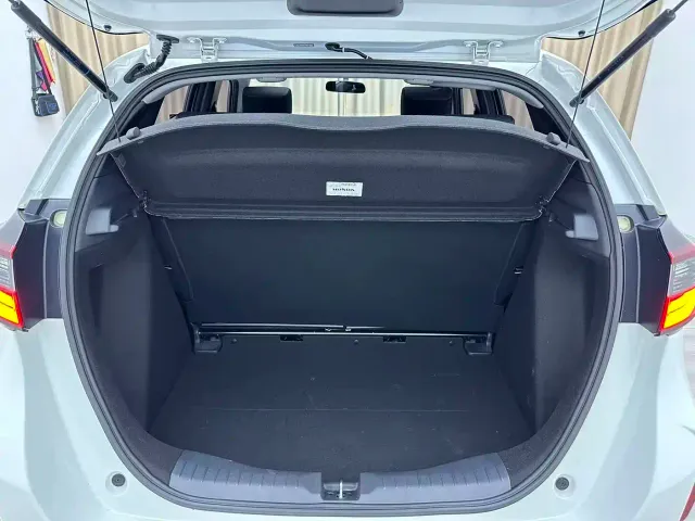 Honda Fit — Фото автомобиля 13