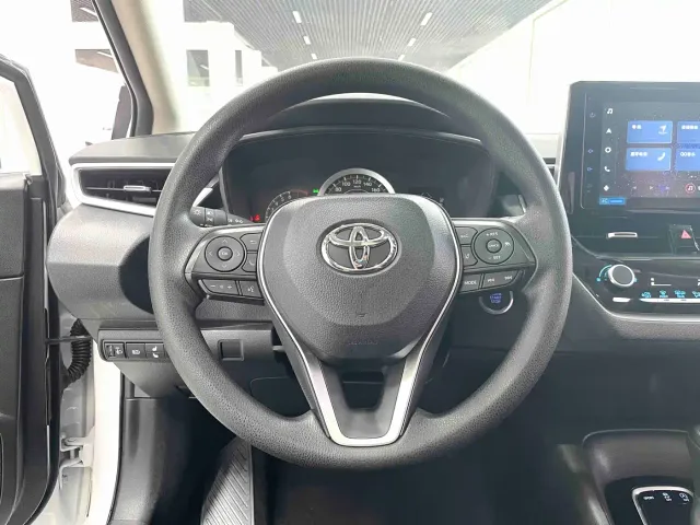 Toyota Corolla — Фото автомобиля 7